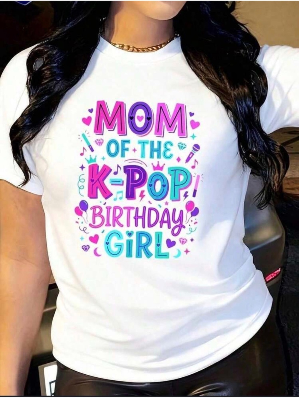 NWOT Mom of the K-Pop Birthday Girl Graphic Tee | Size Small